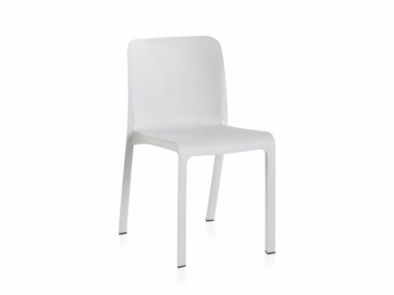 Cadeira de Plástico Grana Branca 40X53X81cm